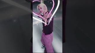Stray Kids Felix Deep Voice Looks Like A Cupcake - Click Pink Icon Comment Like Subscribe