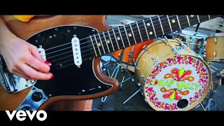 Video thumbnail of "Deap Vally - Smile More"