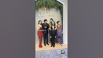 SRK with Gauri Khan, Abram Khan, Aryan Khan, Suhana Khan & Lala Rukh Khan at The Archies Premiere