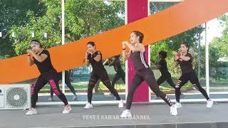 Dangdut koplo aerobics is easy but the music is cool