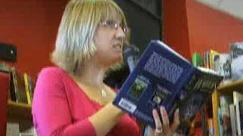 Erin Hunter reads Eclipse