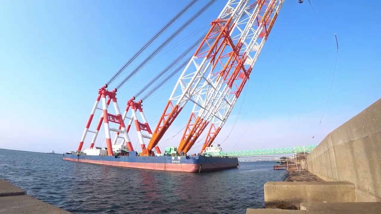 [ 4K ]2026年02月02日(月曜日)【播磨新島（本荘の人工島）】赤灯台の防波堤の風景。