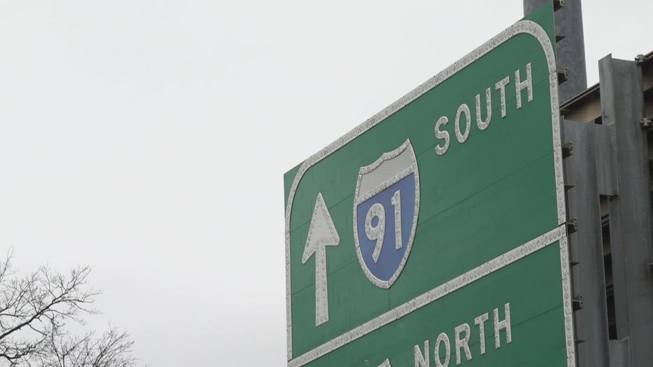 Exclusive video shows Enfield Uber driver elude police