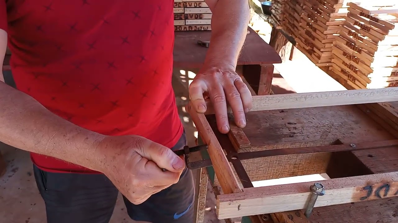 ESTICADOR DE ARAME PARA CAIXILHOS