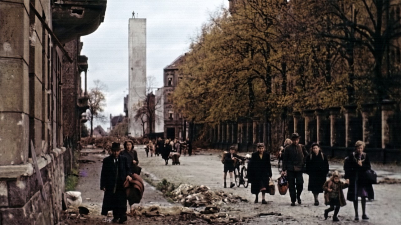 Rare Footage From The Final Years Of WW2 In Color – The History Channel