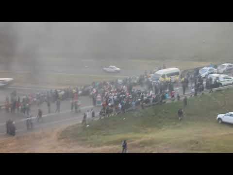 Protesters on the N2 overpass at Umgababa