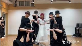 VIVIZ - “Unnatural” Dance Practice Mirrored