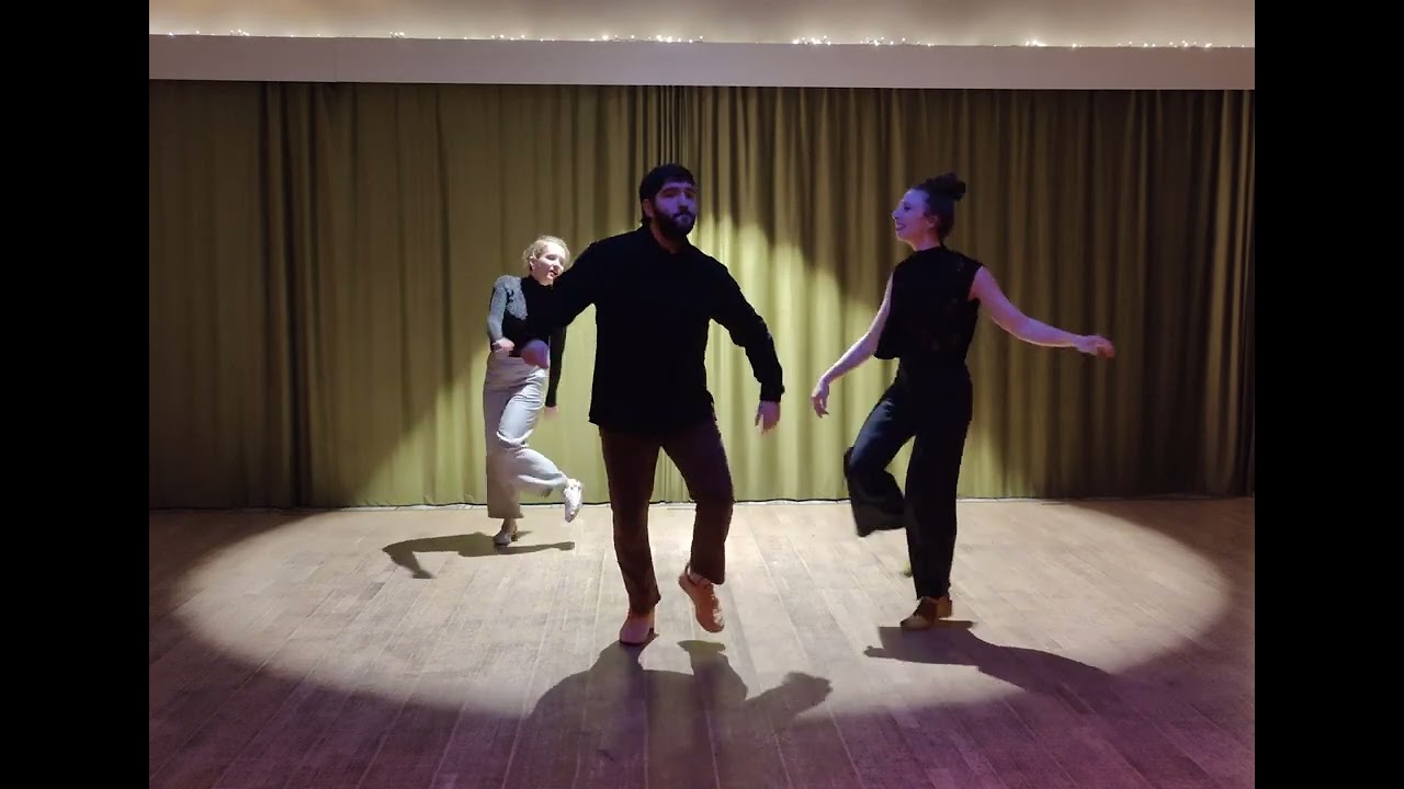 Saturday Hop Performance Alex - Vassia - Vassiliki