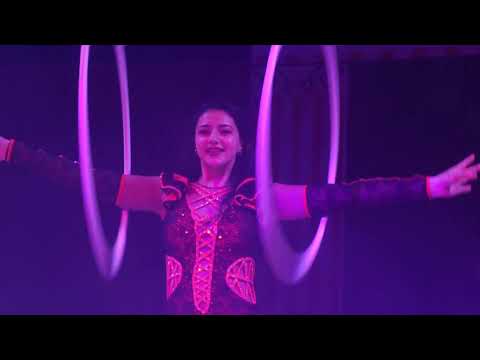 Circus Piccolo, Hula Hoop Jongleur 2021