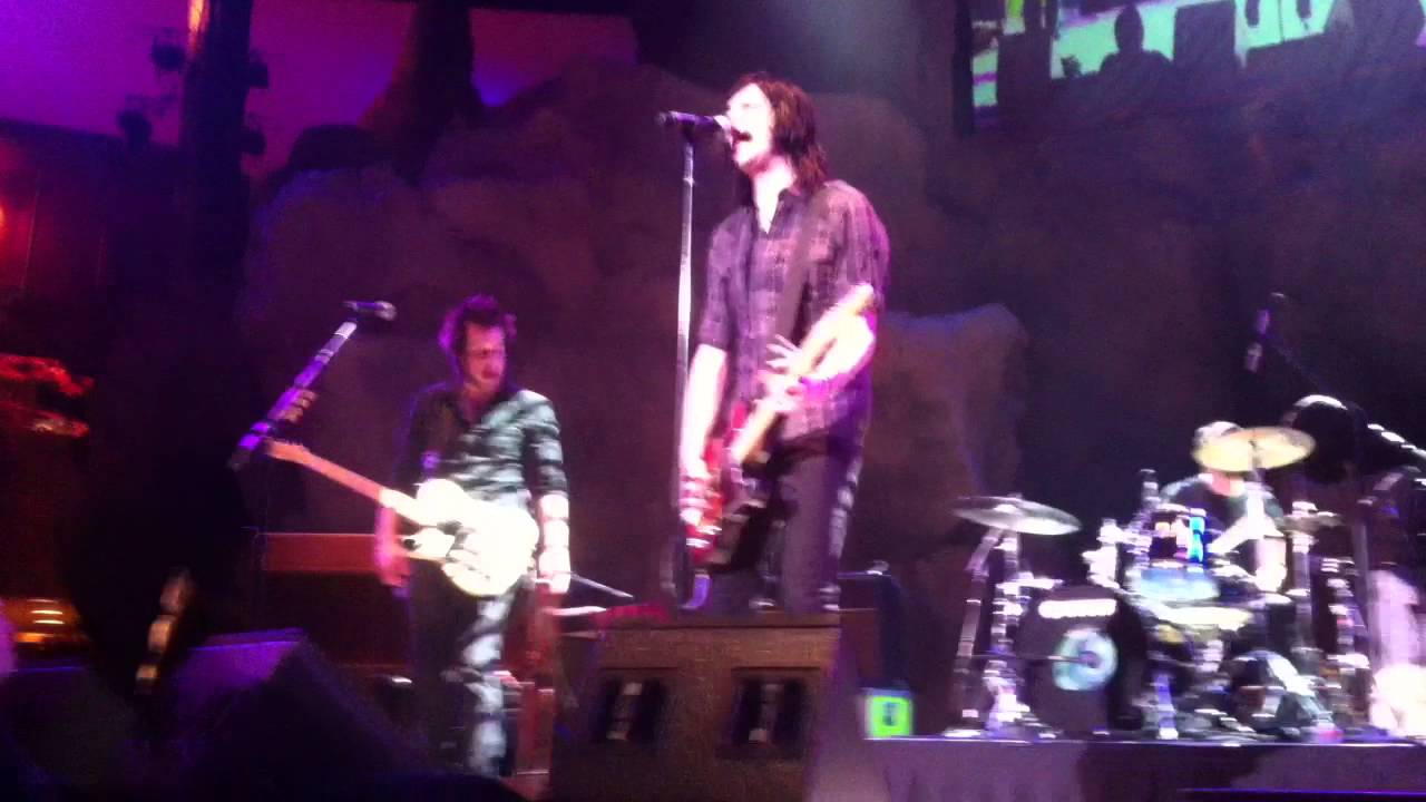 AM Taxi "Maydays and Rosaries" at Mohegan Sun - April 14, 2011