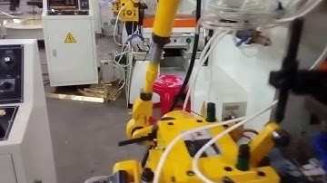 HongEr High-Speed Press Machine For Spring Snap Socket