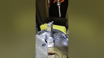 SCALMAX CNC Poland. Fanuc Robodrill cutting out finished element.#cnc #milling #machining #fanuc