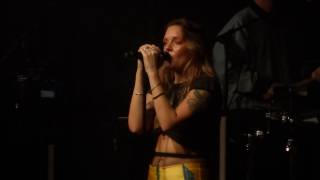 Tove Lo - Moments - Münchenbryggeriet - Stockholm, 2/3 - 2017