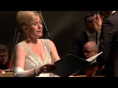 Lisa Larsson - Britten - 8. Parade