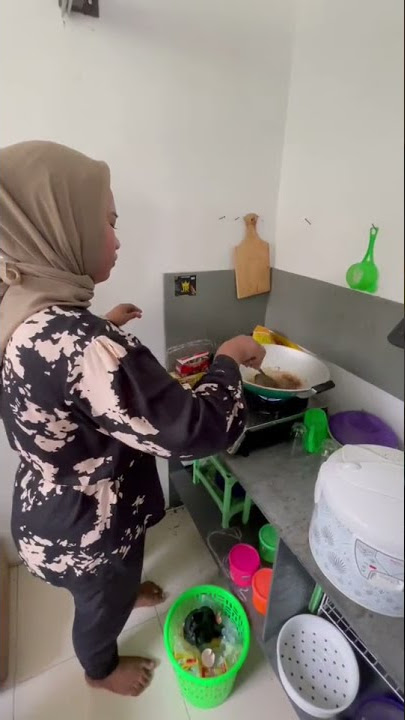 Baju aku Bau #shorts Jomblo kena demagenya kena mental #meme #ngakak #dagelan