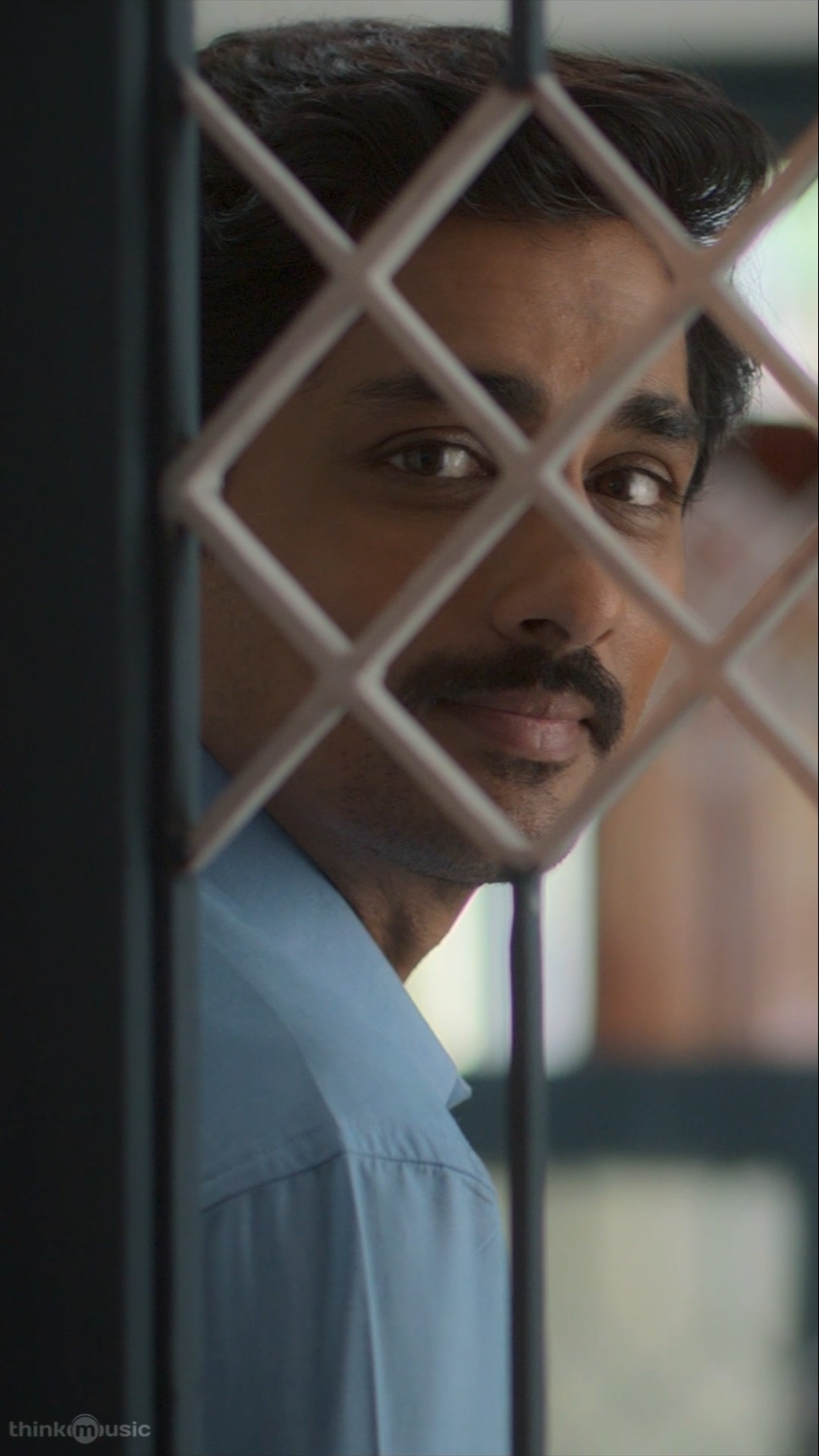 Home sweet 3BHK home! ?? Watch the title teaser of #3BHK! #Sriganesh #siddharth #sarathkumar