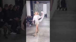 Kathryn Newton attends Paris Fashion Week January 28, 2025 in Paris