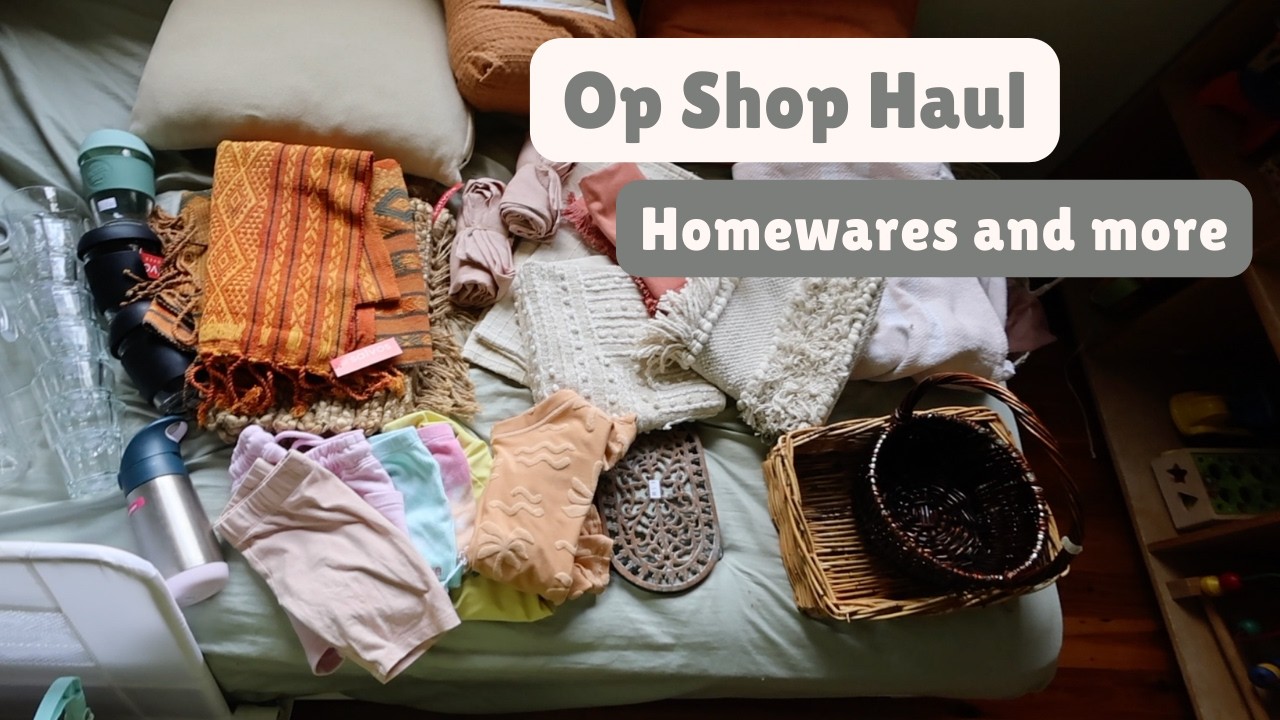 Покупки в секонд-хенде: товары для дома, постельное белье, детская одежда.