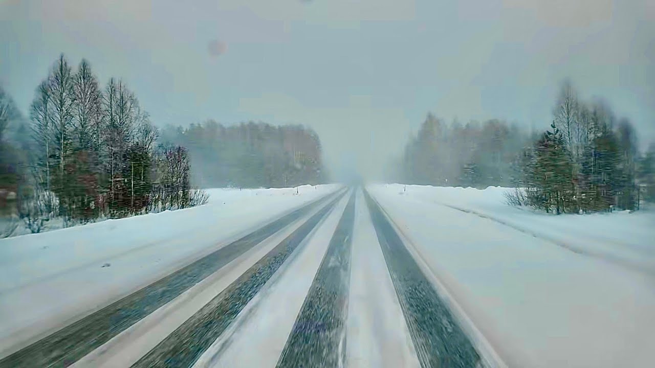 Москву заметает снегом / Прорвался через снежный коллапс