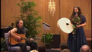 Radhaji (Robin Wing) performs  Set Me Free at Unity Church, KrishnaRose.com