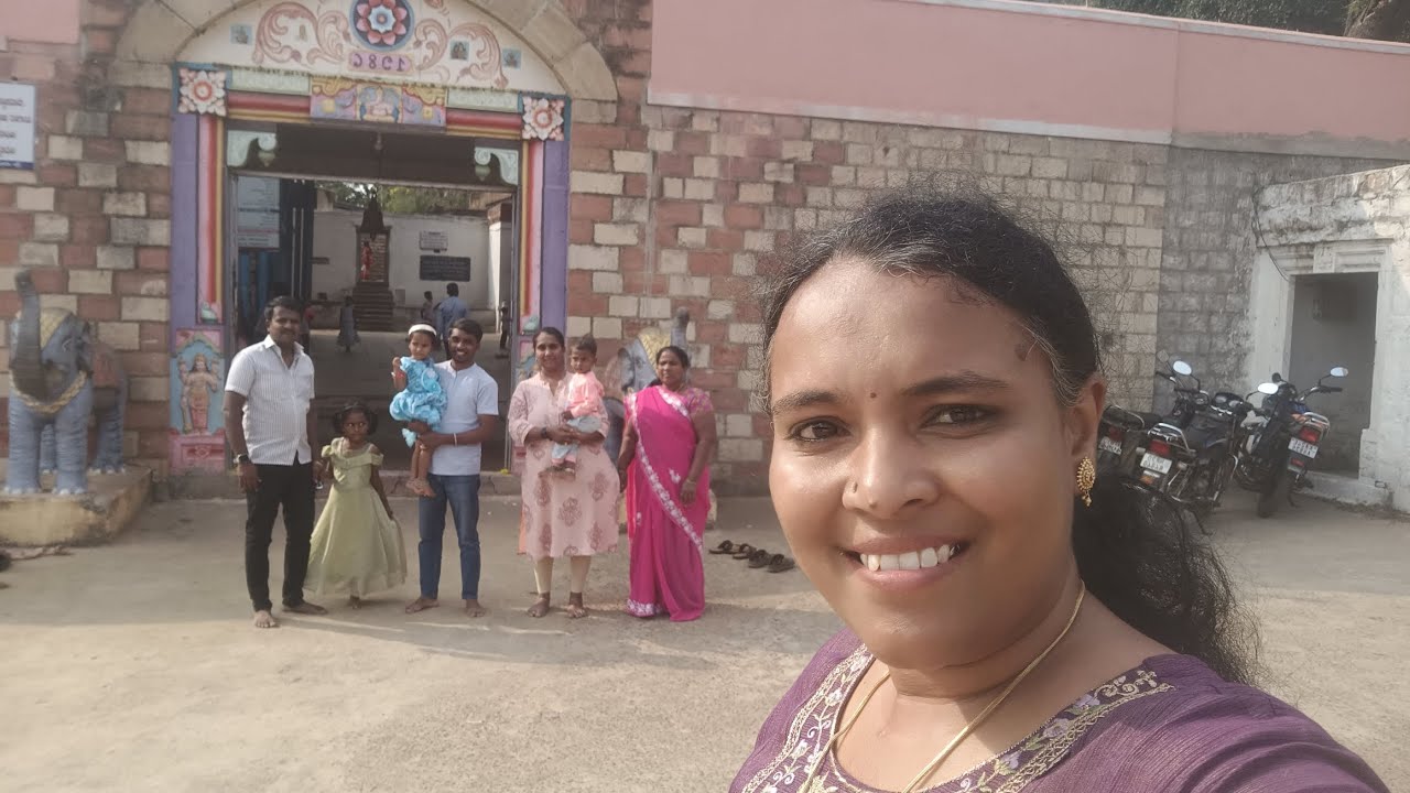 ಸಂಕ್ರಾಂತಿ ಹಬ್ಬಕ್ಕೆ ಊಟಕ್ಕೆ ಎಲ್ಲಿ ಹೋದ್ವಿ? ಯಾರ್ ಯಾರ್ ಬಂದಿದಾರೆ ನೋಡಿ.....