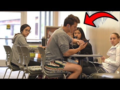 blasting-embarrassing-voicemails-in-the-library-prank!!