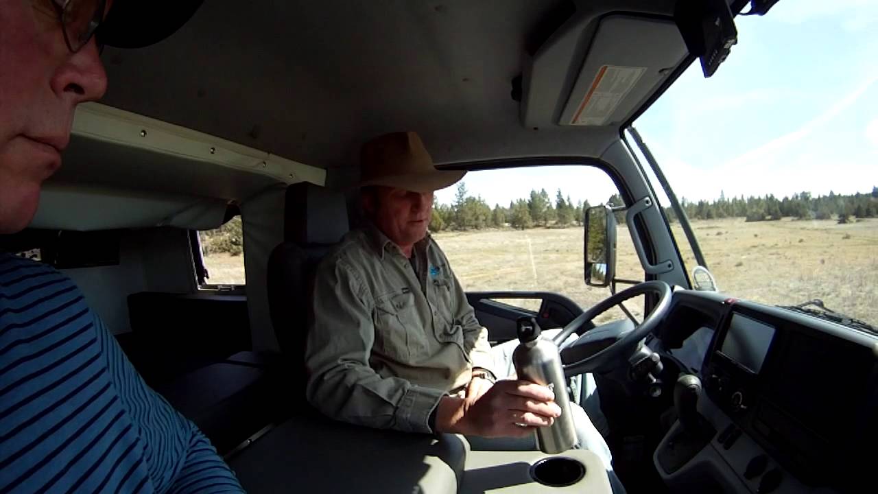 EarthCruiser 4x4 motor home on the inside