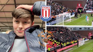 3,000 BLACKPOOL FANS GO MENTAL AS THEY BEAT STOKE!