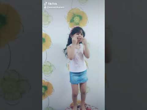 يالى فى قلبى أما انتو مالكوش عاازه ياختى على الغمازه هنا