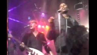"Tenderness" - General Public on ITVs Razzmatazz