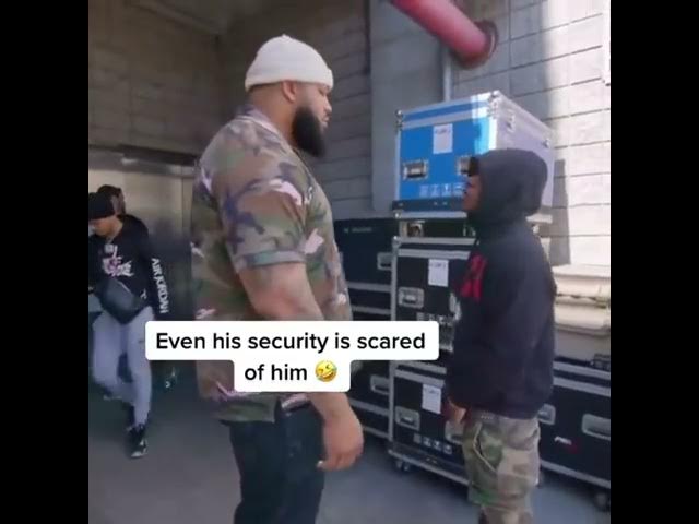 Dababy scares his security 😂