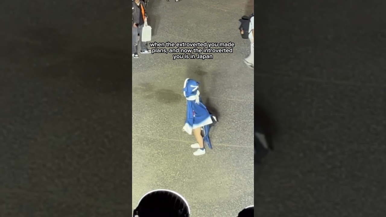 where did the extrovert me go 😭  [Gawr Gura Cosplay]