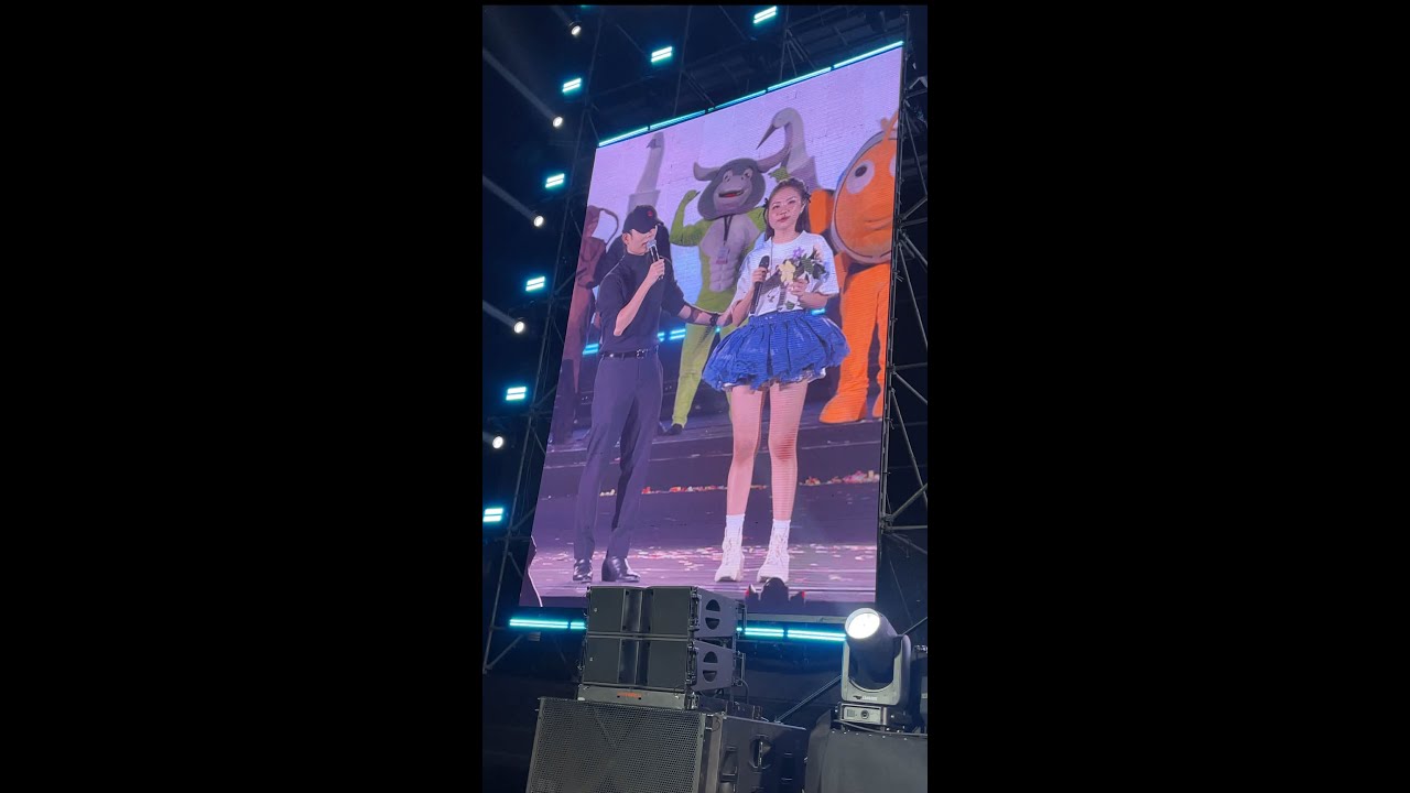 Phương Mỹ Chi giao lưu cùng Trúc Nhân | Fancam | Lò cò Fan Meeting