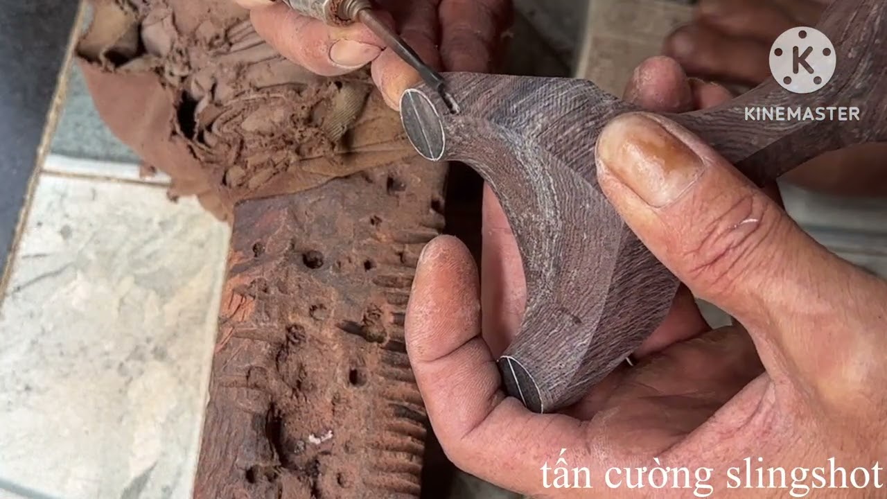 Древесина Dalbergia cultrata, Бент, 23 января 2026 г., рогатка ручной работы /tancuongslingshot/