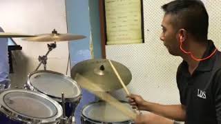 Download Lagu Sebatang Tongkat Untuk Berdiri cove by Glamz MP3