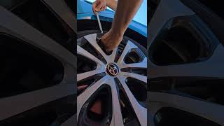 How to Remove Wheel Cover / hub caps.