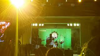 I BELONG TO THE ZOO - BALITA