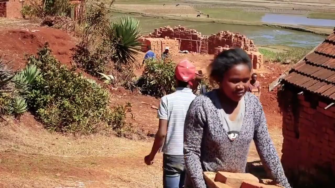 Lycée Dox Anjanapara- Scolarisation Madagascar