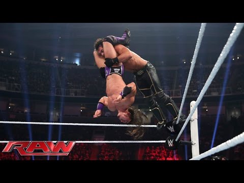 Neville vs. Seth Rollins - WWE World Heavyweight Championship Match: Raw, Aug. 3, 2015