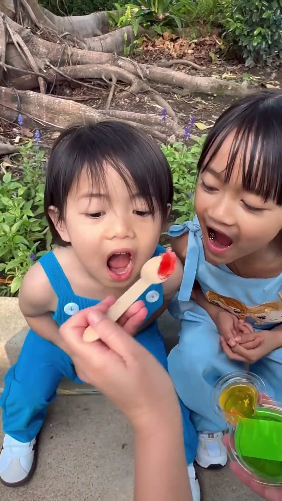 Sister pranks baby ??❤️✅????
