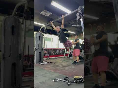 بوشنب و ابوعمي في نادي