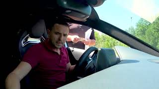 Полицейский пытается убежать с поста! Остановил водителя и  ДАЛ ПО ТАПКАМ! #zpsanek