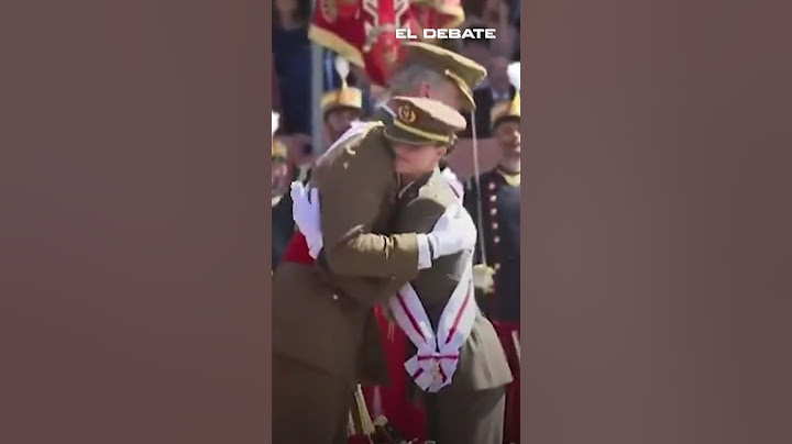 El Rey entrega emocionado el despacho de alférez a la Princesa Leonor #militar #princesaleonor
