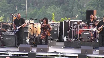 Gladys Knight - Neither One Of Us - Lewiston, NY - August 20, 2013