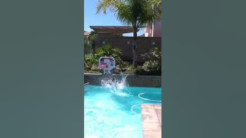 Dylan alley oop in the pool