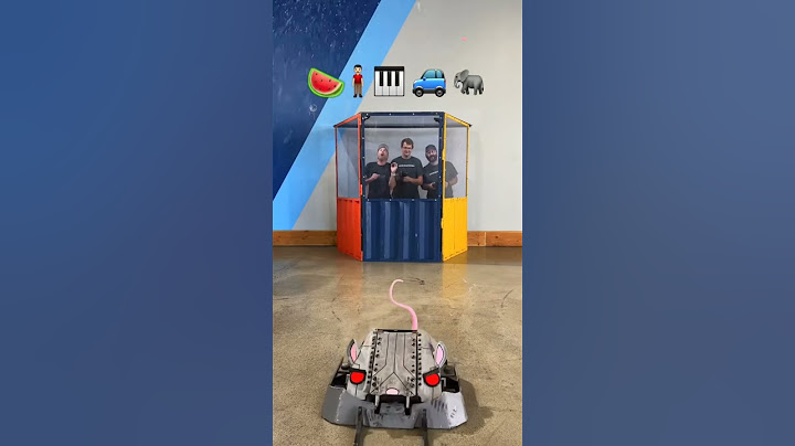 Flipping robot vs heavier and heavier food #automobile #vfx #funny