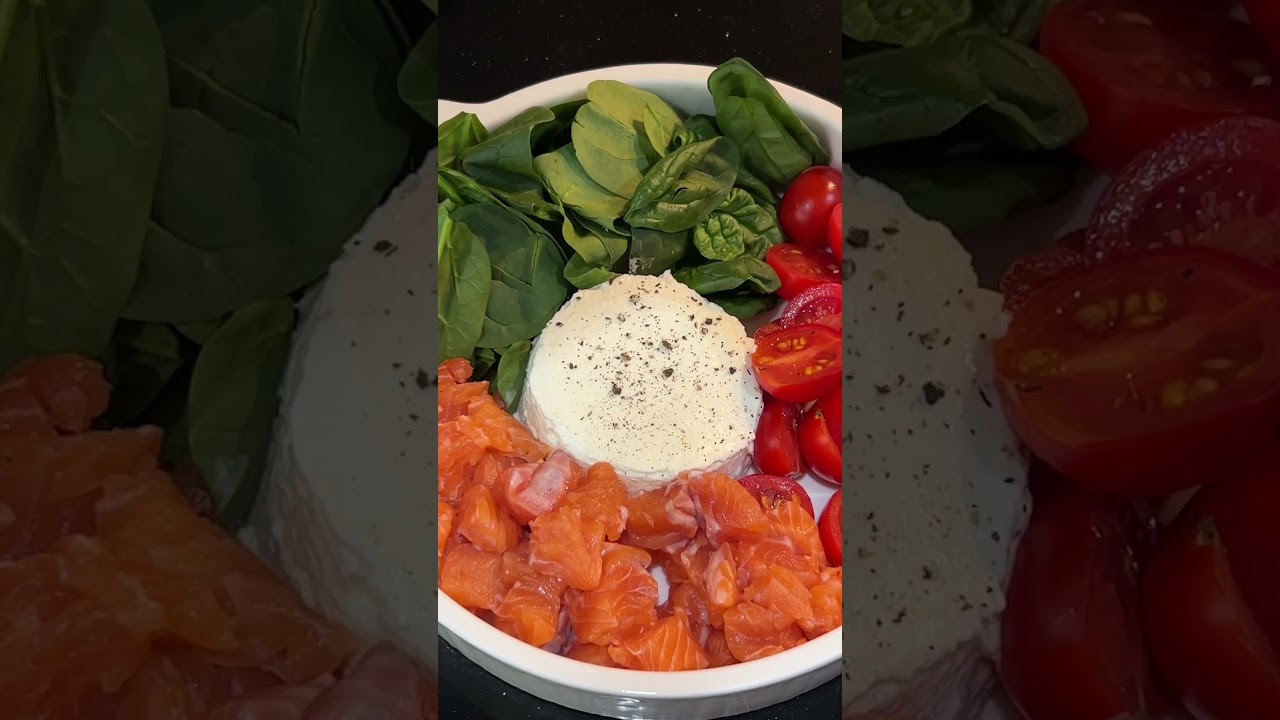 🍝❤️ ПАСТА С ЛОСОСЕМ, творожным сыром, шпинатом и помидорами черри. Рецепт в комментариях