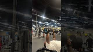 Couple reps with the 100 #orlando #fitness #gym #viral #shorts #subscribe