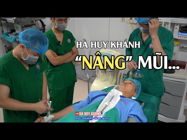 Toàn cảnh ca phẫu thuật vá vách ngăn mũi và nội soi xoang cho Hà Huy Khánh tại BV Cửa Đông - Nghệ An class=