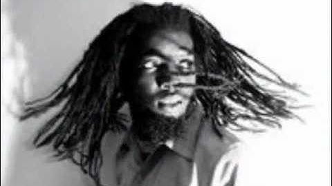Freddie McGregor ♬ Bobby Bobylon (1979)